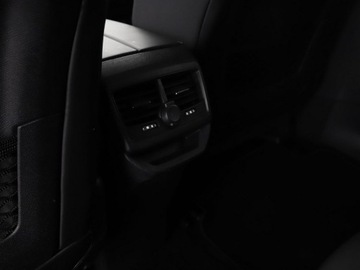 Peugeot 5008 II Crossover 1.2 PureTech 130KM 2018 Peugeot 5008 Allure navi PDC hak 7-osob. tempomat, zdjęcie 37