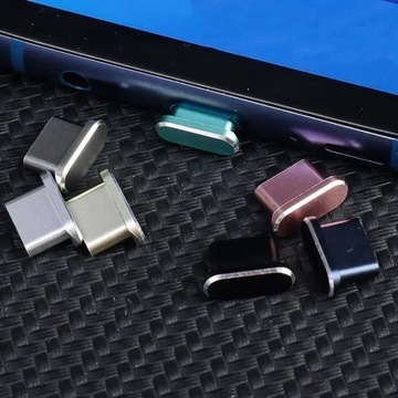 Zaślepka do iPhone 15 16 USB-C Zatyczka Aluminiowa Ochronna Przeciw Kurzowi