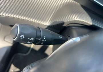 Peugeot 2008 II SUV 1.2 PureTech 130KM 2021 Peugeot 2008 1.2 130 KM LED Nawigacja Kamera Manetki Sensor Radar 1.2 130KM, zdjęcie 15