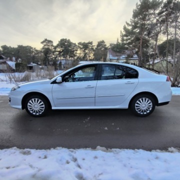 Renault Laguna III Hatchback Phase II 2.0 16v E85 eco2 140KM 2014 Renault Laguna Renault Laguna Lift 2.0b Jeden Wlasciciel LED 2.0 140KM, zdjęcie 7