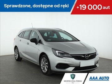 Opel Astra K Sportstourer Facelifting 1.2 Turbo 130KM 2022 Opel Astra 1.2 Turbo, Salon Polska, Skóra, Klima