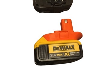 RYOBI one+ 18 volt adapter do dewalt lithium ion 20V plastikowe elementy