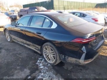 BMW Seria 5 G90-91 2024 BMW Seria 5 530i xDrive 2024 2.0 Benzyna 255KM, zdjęcie 3
