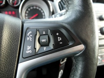 Opel Zafira C Tourer 2.0 CDTI ECOTEC 165KM 2014 Opel Zafira Tempomat Xenon Klimatronik Led 2.0 Diesel 165KM, zdjęcie 32