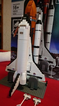 LEGO Creator Expert 10213 Приключения на шаттле