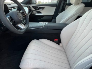 Mercedes Klasa E W214 Sedan 2.0 220d 197KM 2025 E Klasa 220 d 4-Matic AMG 2.0 (197KM) 2025, zdjęcie 10