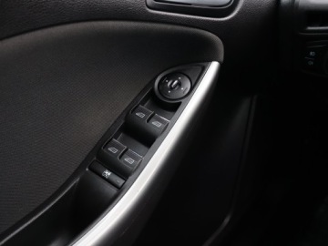 Ford Focus III Hatchback 5d facelifting 1.6 TDCi 95KM 2014 Ford Focus 1.6 TDCi, Salon Polska, Klima, zdjęcie 18