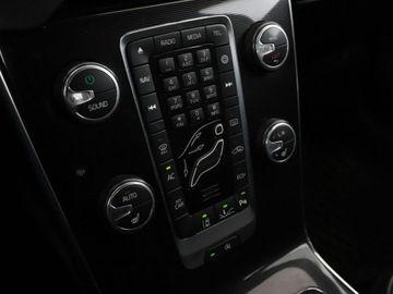 Volvo V60 I Kombi Facelifting 2.0 D3 DRIVE-E 150KM 2017 Volvo V40 Cross Country 2.0d Automat Cross Country, zdjęcie 25