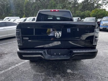  RAM 1500 Classic SLT 2021 5.7l 5.7 Benzyna 395KM, zdjęcie 5