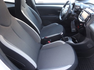 Toyota Aygo II Hatchback 3d Facelifting 1.0 VVT-i 72KM 2021 Toyota Aygo 1.0 VVT-i, Salon Polska, zdjęcie 8
