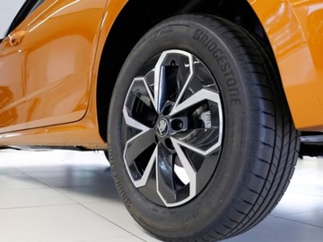 Skoda Kamiq Crossover Facelifting 1.0 TSI 115KM 2025 SKODA Kamiq Edition 130 1.0 TSI DSG Suv 115KM 2025, zdjęcie 11