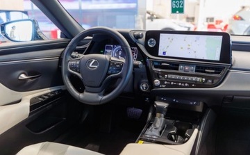 Lexus ES VII (XV70) Sedan Facelifting 300h 218KM 2023 Lexus ES 300h F Sport Dign 2.5 Hybryda 218KM, zdjęcie 24