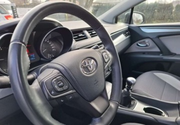 Toyota Avensis III Sedan Facelifting 2015 2.0 D-4D 143KM 2017 Toyota Avensis Toyota Avensis 2.0 Diesel 143KM, zdjęcie 12