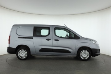 Toyota Proace City Furgon Standard 1.5 D-4D 102KM 2021 Toyota ProAce City 1.5 D4-D L2, CrewCab, 5 miejsc, zdjęcie 5