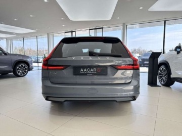 Volvo V90 II Plug-In Facelifting 2.0 T8 Plug-In Hybrid 391KM 2021 Volvo V90 T8 AWD Plug-In Hybrid R-Design HUD ACC Bowers Wilkins 2.0, zdjęcie 2