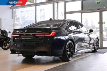 BMW Seria 7 G11-G12 Sedan Facelifting 3.0 750d 400KM 2020 BMW Seria 7 750d xDriveFV23Pakiet sportowy MSterowanie GestamiBMW Laserlig, zdjęcie 18