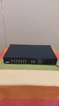 Предусилитель Rotel RC-971