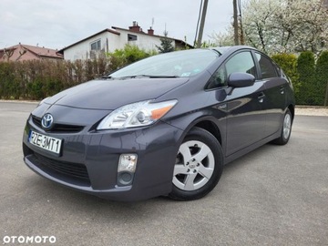 Toyota Prius III Hatchback 1.8 98KM 2009 Toyota Prius Toyota Prius 1.8 HSD Active