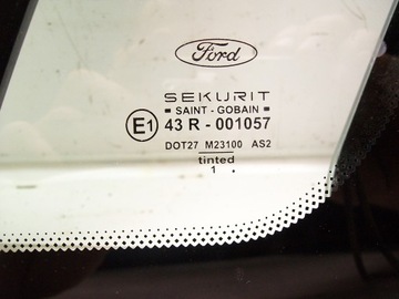 ОКНО КУЗОВА ЗАДНЕЕ ПРАВОЕ FORD FOCUS MK1 COMBI