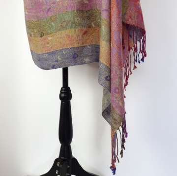 ЗОЛОТОЙ КРАСИВЫЙ ЖЕНСКИЙ ШАРФ