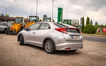 Honda Civic IX Hatchback 5d 1.4 i-VTEC 100KM 2012 Honda Civic Honda Civic IX 1.4 LPG 100KM 1.3 BenzynaLPG 100KM, zdjęcie 6