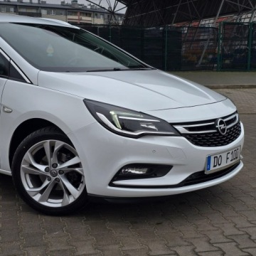 Opel Astra J GTC 1.4 Turbo ECOTEC 140KM 2016 Opel Astra K 1.4 Turbo Cosmo, zdjęcie 9
