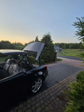 Cadillac XLR 4.6 i V8 32V 325KM 2006 Cadillac XLR 4.6 V8 326KM Automat Kabriolet Cabrio Navi Skory Head-up Zare, zdjęcie 4