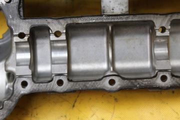 ГОЛОВКА ЦИЛИНДРА ПРАВАЯ SPRINTER 906 3.0 CDI R6420163601