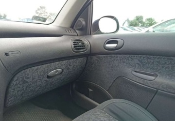 Peugeot 206 Hatchback 1.6 i 16V 109KM 2005 Peugeot 206 Peugeot 206 1.6 BenzynaLPG 109KM, zdjęcie 11