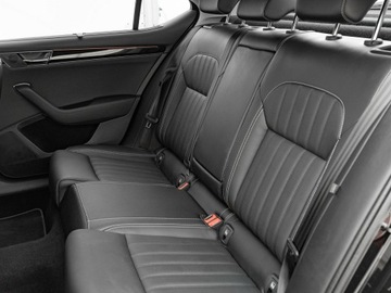 Skoda Superb III Liftback Facelifting 2.0 TSI 280KM 2022 Škoda Superb Skoda Superb WD2225R#2.0 TSI 4x4, zdjęcie 26