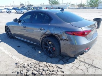 Alfa Romeo Giulia II 2018 Alfa Romeo Giulia Ti sport rwd 2.0 Benzyna 280KM, zdjęcie 2