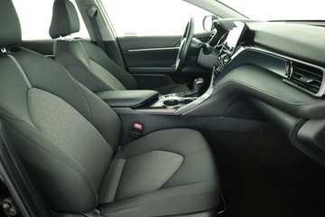 Toyota Camry IX Sedan 2.5 Hybrid Dynamic Force 218KM 2021 Toyota Camry 2.5 Hybrid, Salon Polska, zdjęcie 6