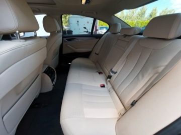 BMW Seria 5 G30-G31 Touring Facelifting 2.0 520d 190KM 2023 BMW 520 FV-23%, Podgrzewane fotele, Funkcja dostęp, zdjęcie 9