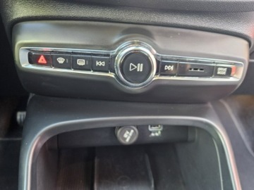 Volvo XC40 Crossover 2.0 D3 150KM 2020 Volvo XC 40 Led, Navi, Kamera,El.Klapa,, zdjęcie 32