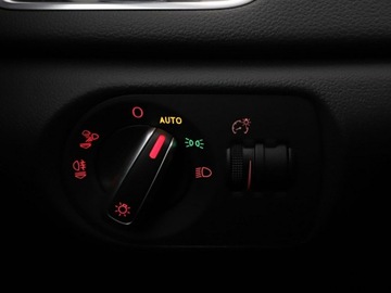 Audi Q3 I SUV Facelifting 2.0 TDI 150KM 2015 Audi Q3 4x4 xenon/LED klima auto czujniki, zdjęcie 31