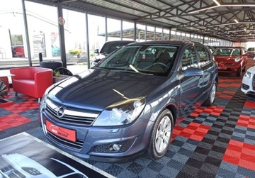 Opel Astra H Hatchback 5d 1.4 TWINPORT ecoFLEX 90KM 2009 Opel Astra OPEL ASTRA H 1.4 Benz. 2009 rok Pr...