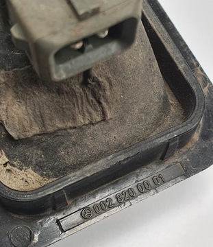 LAMPA KONTURA STUPŇŮ DVEŘE PRAVÁ MERCEDES ACTROS MP4 0028200001