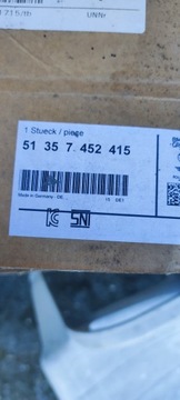 BMW 1 F40 2019 SKLO (OKNO) DVEŘE ZADNÍ LEVÝ TMAVÁ NOVÁ 7452415 ORIGINÁLNÍ
