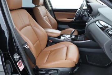 BMW X3 F25 SUV 2.0 20d 190KM 2016 BMW X3 xDrive20d, Salon Polska, Serwis ASO, zdjęcie 8