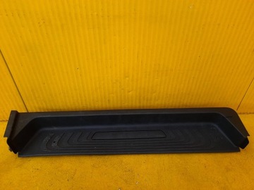 Mercedes W447 STOPIEŃ PRAWY OSŁONA A4476803100