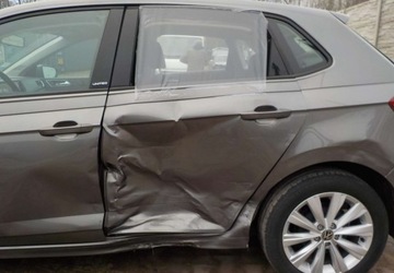 Volkswagen Polo VI Hatchback 5d 1.0 TSI 95KM 2021 Volkswagen Polo Okazja Benzyna 95KM, zdjęcie 4