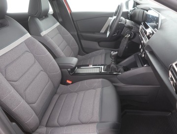 Citroen C4 III SUV 1.2 PureTech 130KM 2023 Citroen C4 1.2 PureTech, Salon Polska, zdjęcie 8