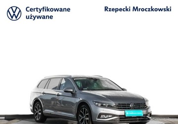 Volkswagen Passat B8 Variant Facelifting 2.0 TSI 190KM 2022 Volkswagen Passat 2.0 TSI 190KM DSG Elegance Reflektory Matrix Szyba przed, zdjęcie 2