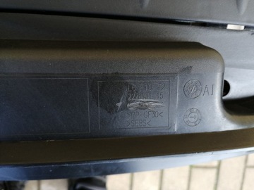 KRYT ZÁMKU BLATNÍKU LEVÝ BMW 5 F10 F11