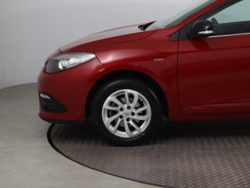 Renault Fluence Sedan Facelifting 1.6 114KM 2016 Renault Fluence 1.6 16V, Salon Polska, Klima, zdjęcie 14