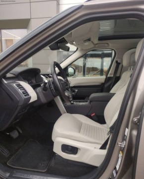 Land Rover Discovery V 2022 Land Rover Discovery Land Rover Discovery 3.0D I6 249KM AWD Auto SE 3.0D I, zdjęcie 1