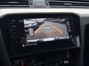 Volkswagen Passat B8 Variant Facelifting 2.0 TDI SCR 150KM 2023 Volkswagen Passat TDI 150KM Elegance LED Matrix Nawigacja Martwe pole, zdjęcie 31