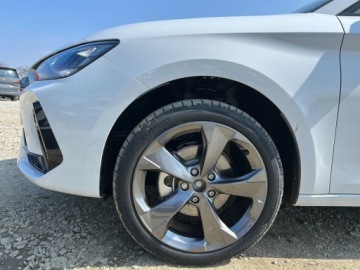 Cupra Leon II Sportstourer Facelifting 1.5 eTSI MHEV 150KM 2026 Cupra Leon Sportstourer 1.5 eTSI 150 KM DSG, zdjęcie 31