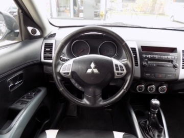 Mitsubishi Outlander II 2009 Mitsubishi Outlander BIALOLEKA 2.0 T.Diesel (170 KM) 4X4, 2009r. prod. K, zdjęcie 5