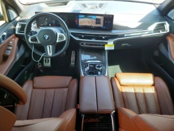 BMW X7 2024 BMW X7 M60i 2024 4.4 Benzyna 523KM, zdjęcie 8